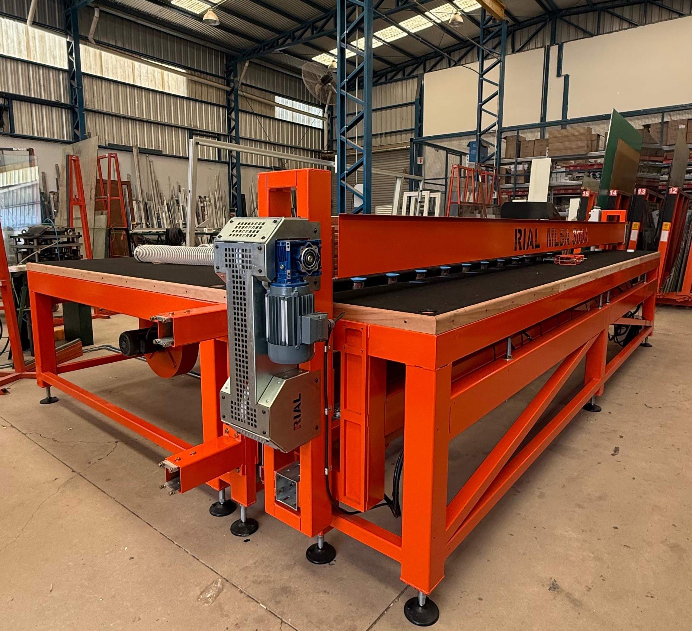 Mesa de corte de vidrio laminado de última tecnología